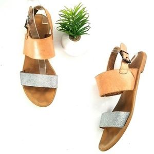 Shoe The Bear Flats Sandals Open Toe Silver Tan